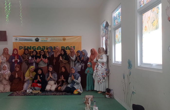 50 Wali Murid  Hadiri  Kajian Parenting KB-TK Islam Sultan Agung 2
